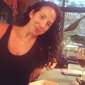 Meet your Posher, Melissa